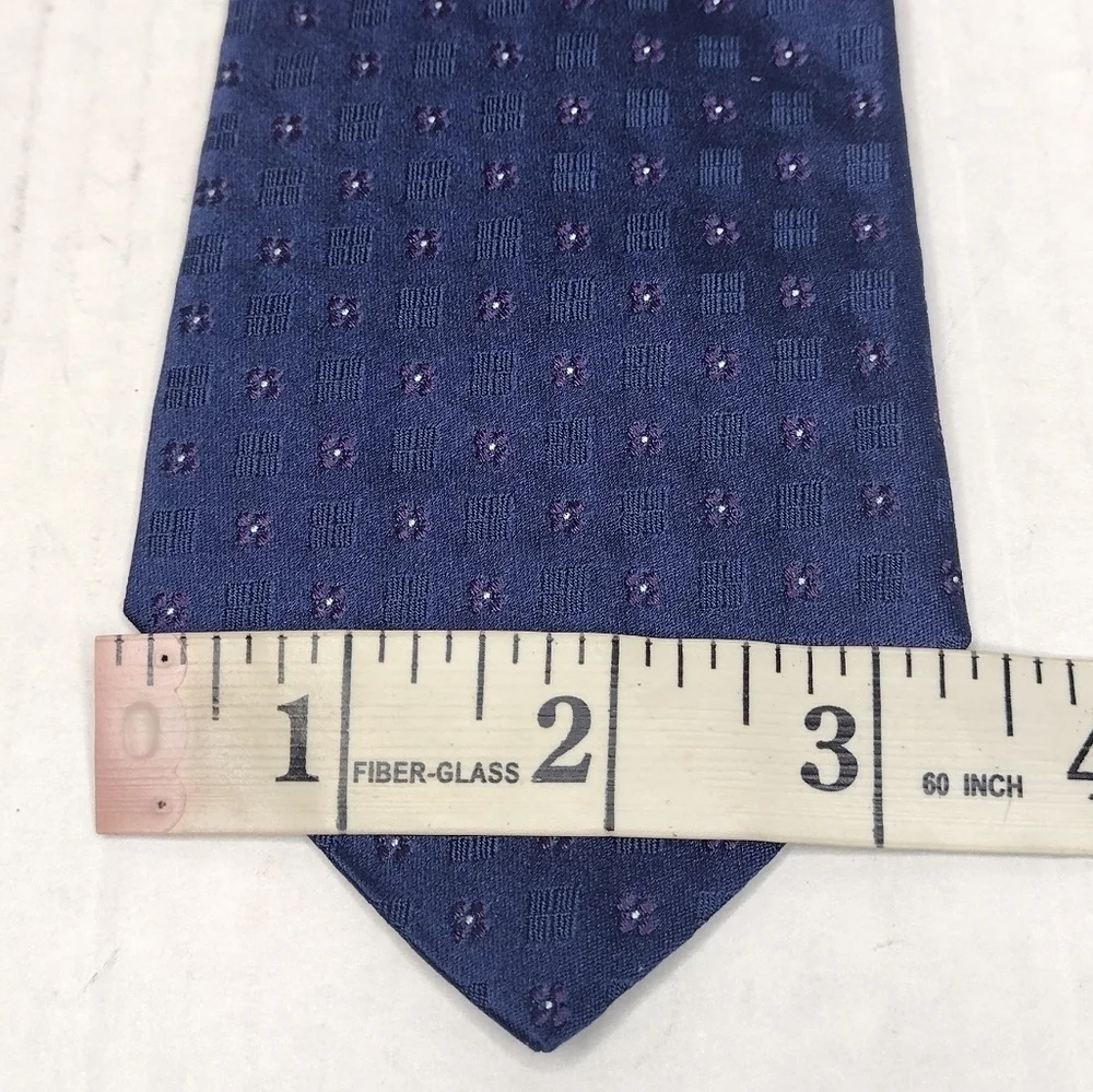 NWT Brooks Brothers Men's 100% Silk Blue Floral Business Tie 42R